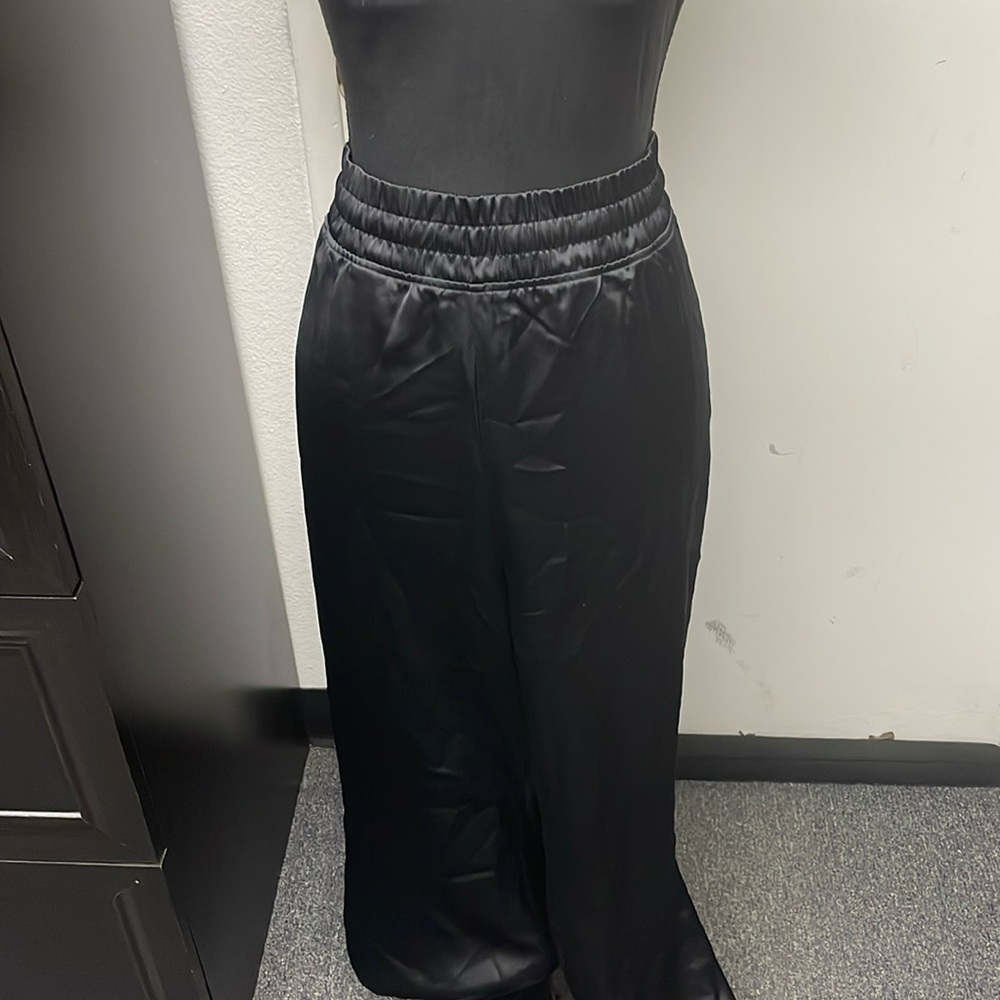 Old Navy XXL Tall black elastic waist silky polyester pants